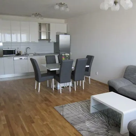 Z&j Apartman Split